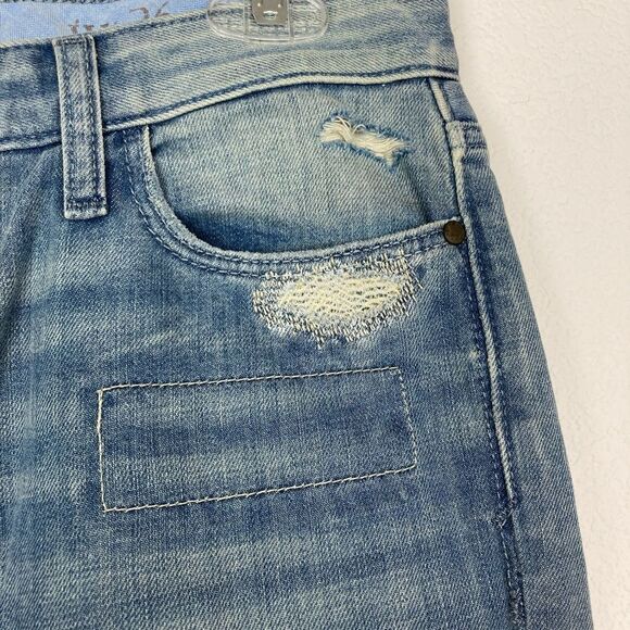 Holding Horses Anthropologie perfectly patched and distressed jeans runs big🫶 - Picture 3 of 14